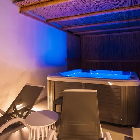 Hotel Paradise (adults Only)