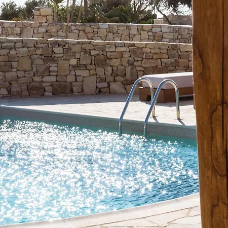 Paradise (adults Only)