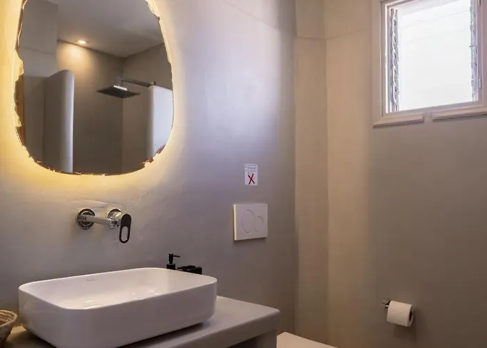 Paradise (adults Only) Hotell 3*