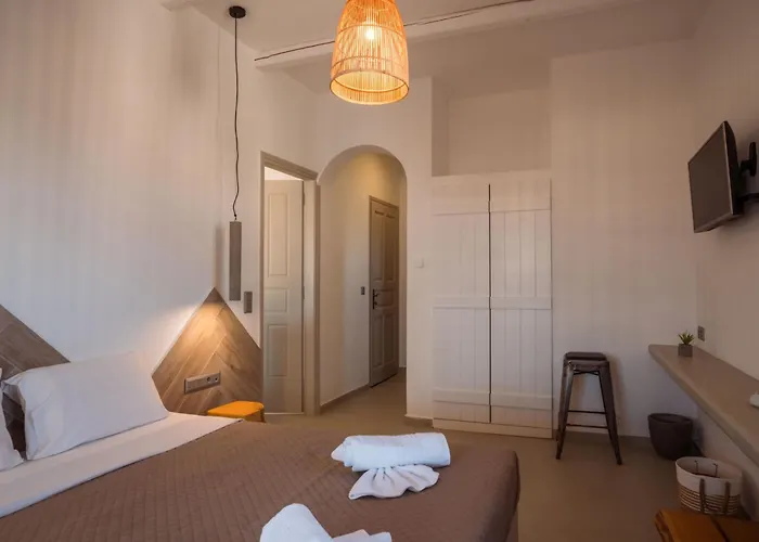 Hotell Paradise (adults Only)